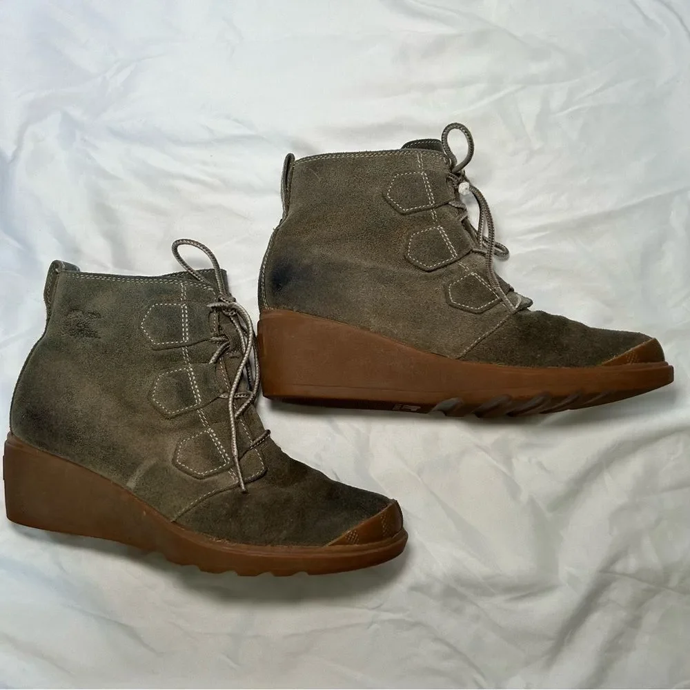 Sorel Toronto green suede lace up waterproof wedge boots women’s shoe size 7.5